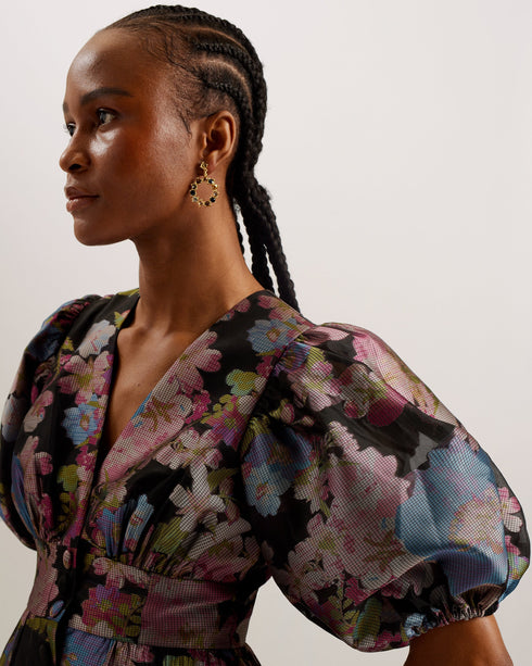 MATSEA-Dresses-MATSEA isn't just a dress, it's a statement. This midi length number comes in a fancy floral jacquard design, crowned with balloon short sleeves for a dose of drama. The low V neckline gives way to button down fastenings that add a sweet finish to this piece. Midi dress Floral jacquard design Button down fastening Balloon short sleeves Low V neckline Fitted waist with pleats Lydia is 5'10" / 1.77m and wears a Ted size 1- Ted Baker Romania
